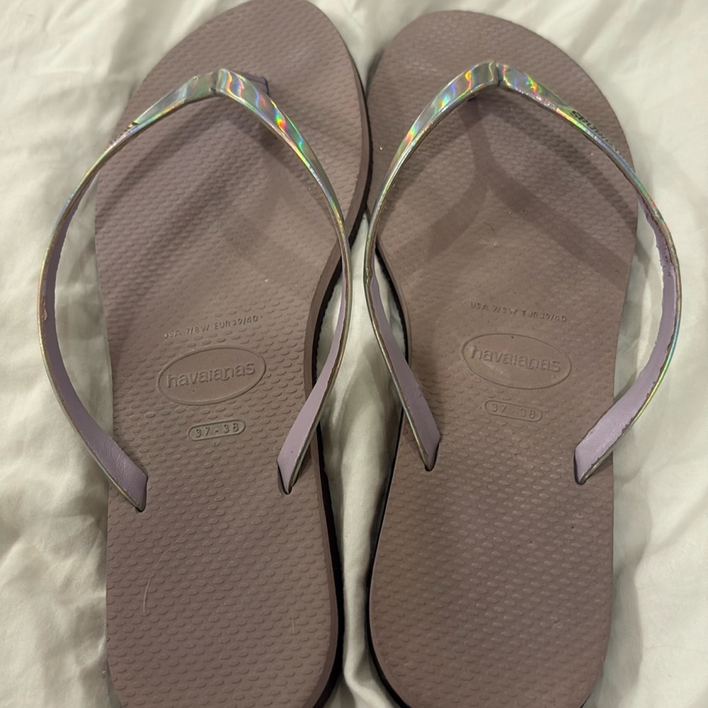 37/38.  Things. Lilac with patent thing slide in to.